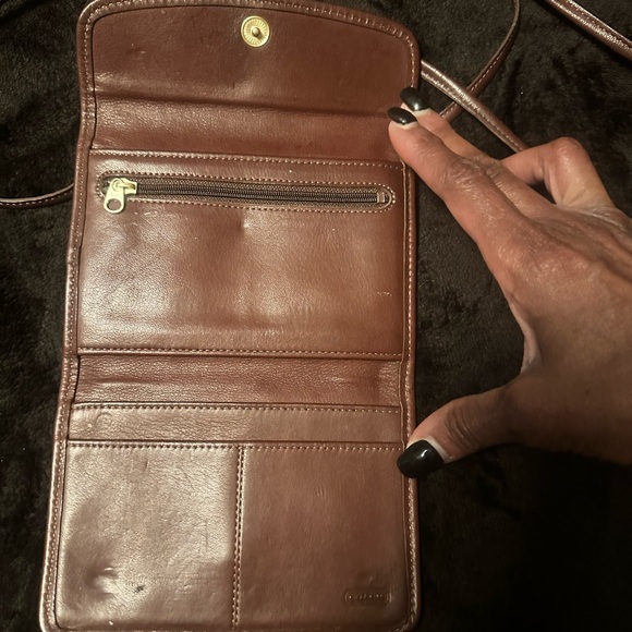 Coach Crossbody wallet like new - Picture 3 of 6